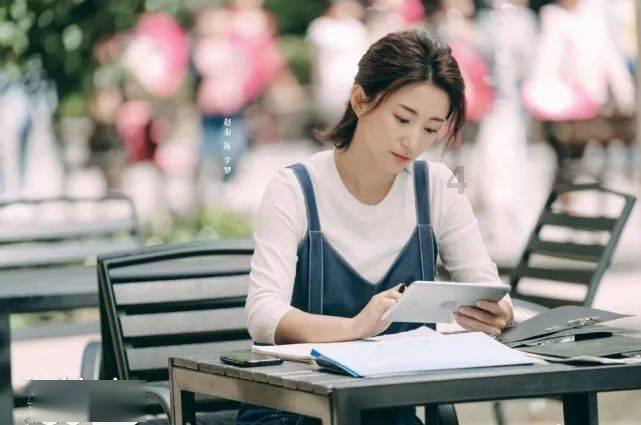 董明珠回应格力半年报业绩下滑，她说了什么？游戏画面